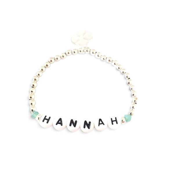 ANNA VON BERGMANN PUSCHEL Armband mit Buchstabenperlen, Sterlingsilber-Kugeln, Swarovski-Kristallen und Kleeblatt